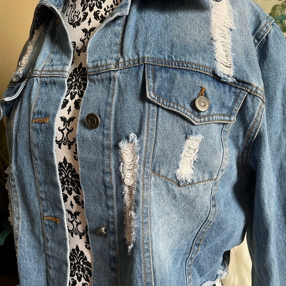 LOVE TREE DISTRESSED DENIM JACKET - Picture 3 of 5